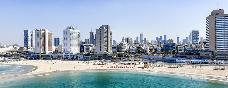 Tel Aviv ondea verde   - Foto G Yechiely
